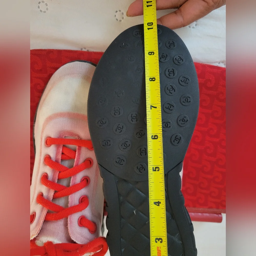 Authentic Chanel 19P Cruise Mesh & Lycra CC Logo Low-Top Sneakers White/Red - Picture 16 of 16